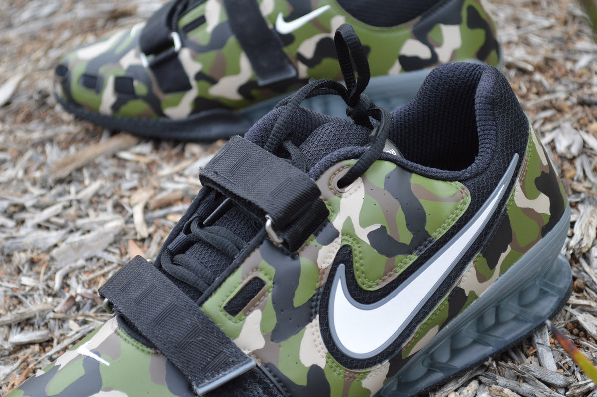 objetivo calibre desinfectar Custom Hand Painted Nike Romaleos 2 - Camo Weightlifting Shoes – B Street  Shoes