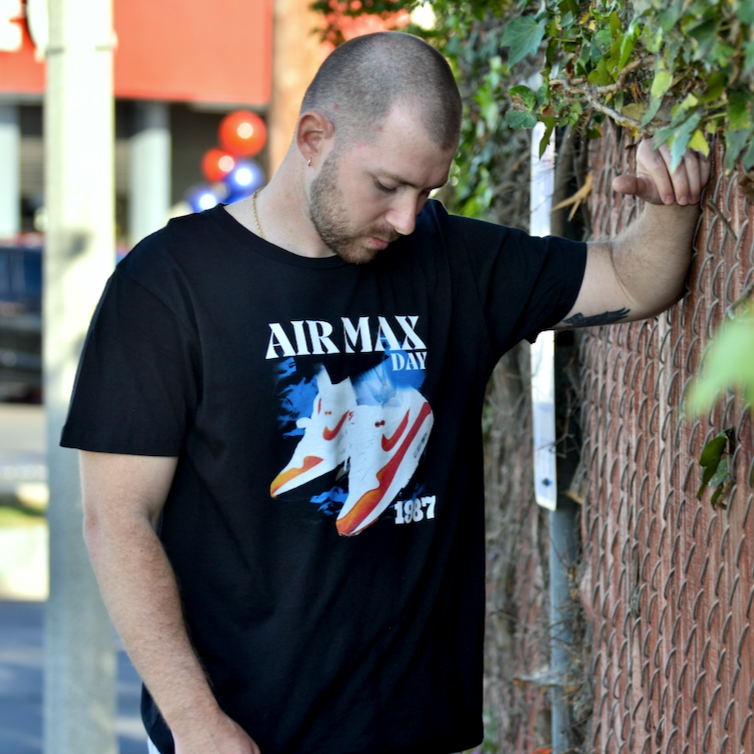Tshirt air discount max
