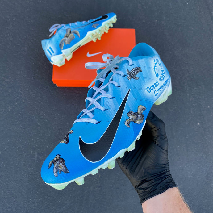 LA Chargers Wide Receiver #11 Geremy Davis Protects the Deep Ocean as Well in His Custom Cleats