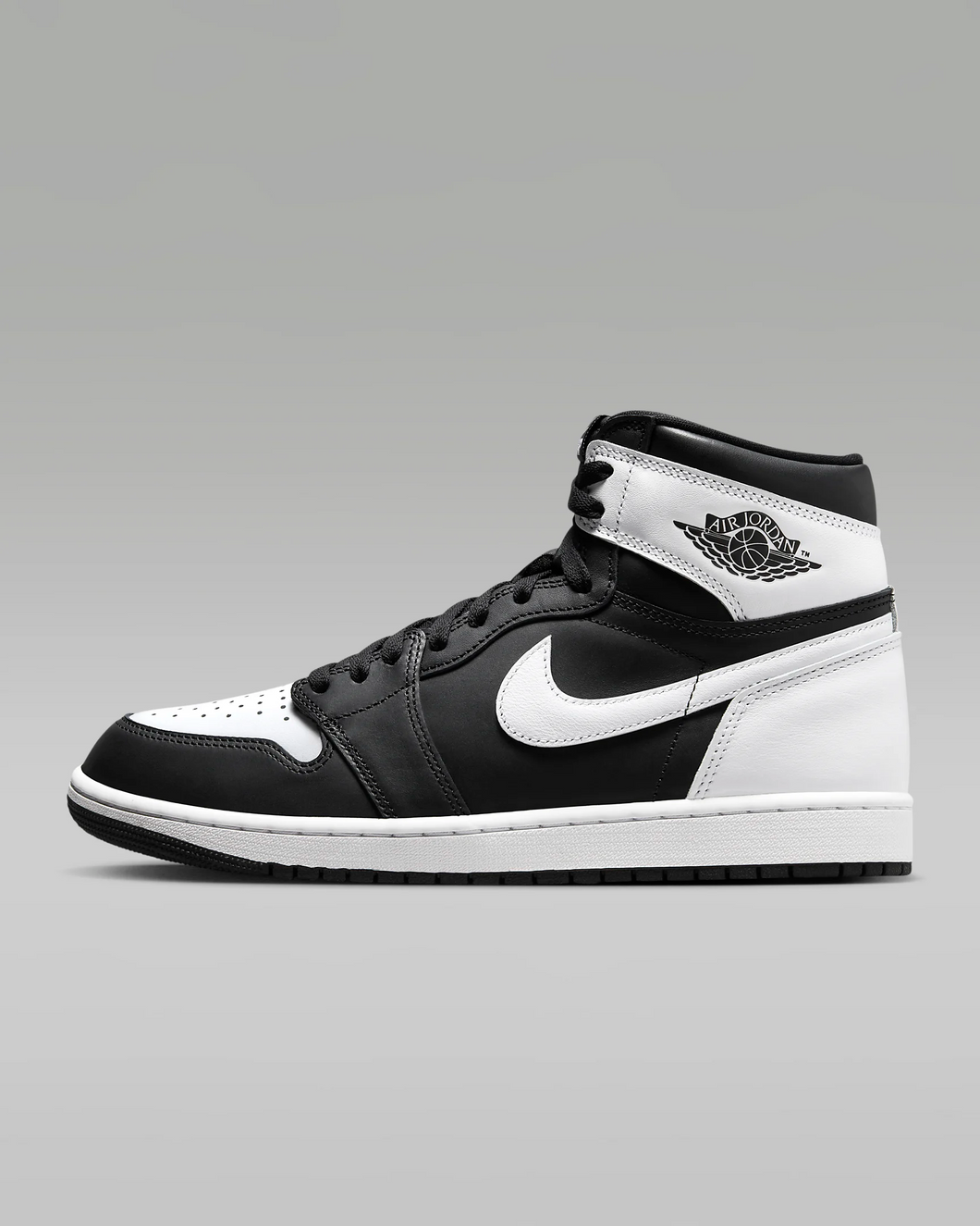 Nike air jordan 1 retro black and white hotsell