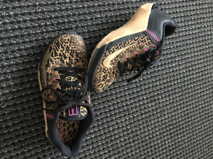 Legacy sales lifter gold