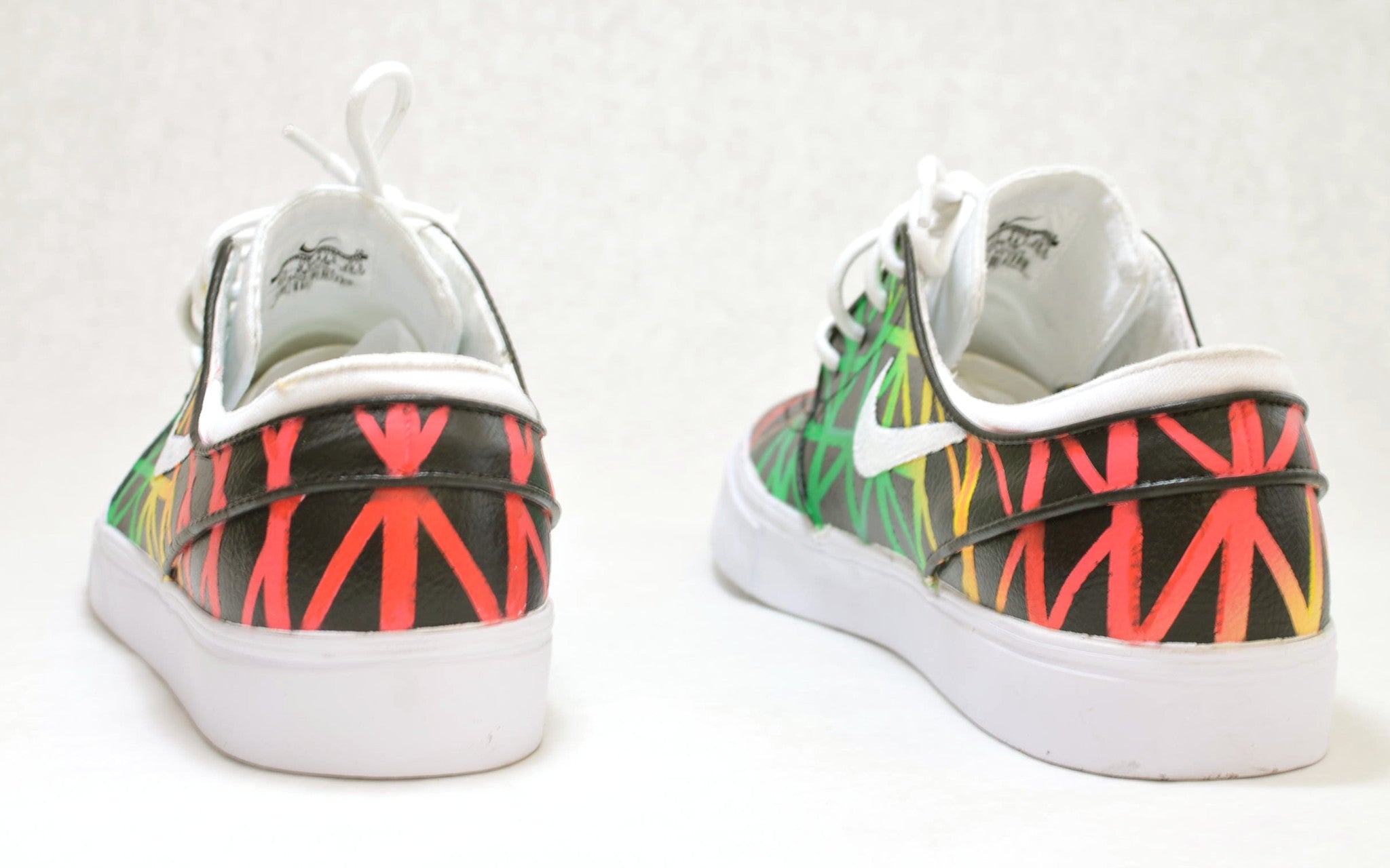 Kakadu Blanco kruis Tribal Pattern Nike SB Stefan Janoski – B Street Shoes