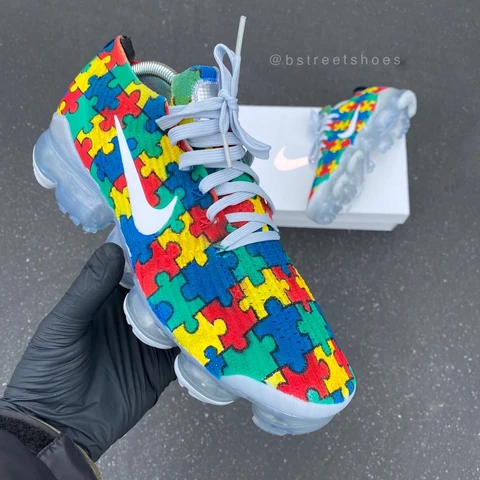 Vapormax clearance plus pride