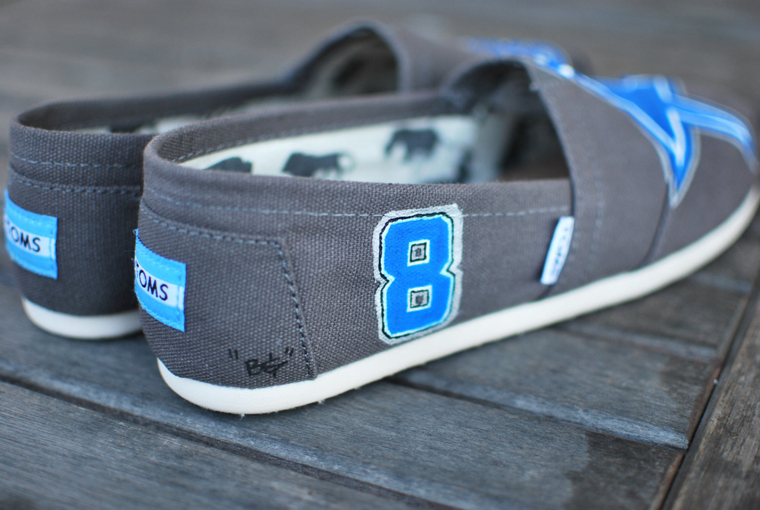 Dallas Cowboys Toms B Street Shoes